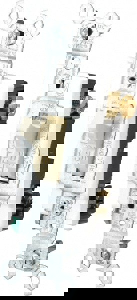 1 Pole, 120 to 277 VAC, 15 Amp, Commercial Grade Toggle Wall Switch